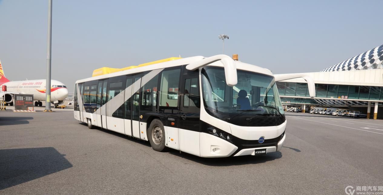 助力航空业零排放 比亚迪获深圳机场首批纯电动摆渡车订单 助力航空业零排放 比亚迪获深圳机场首批纯电动摆渡车订单