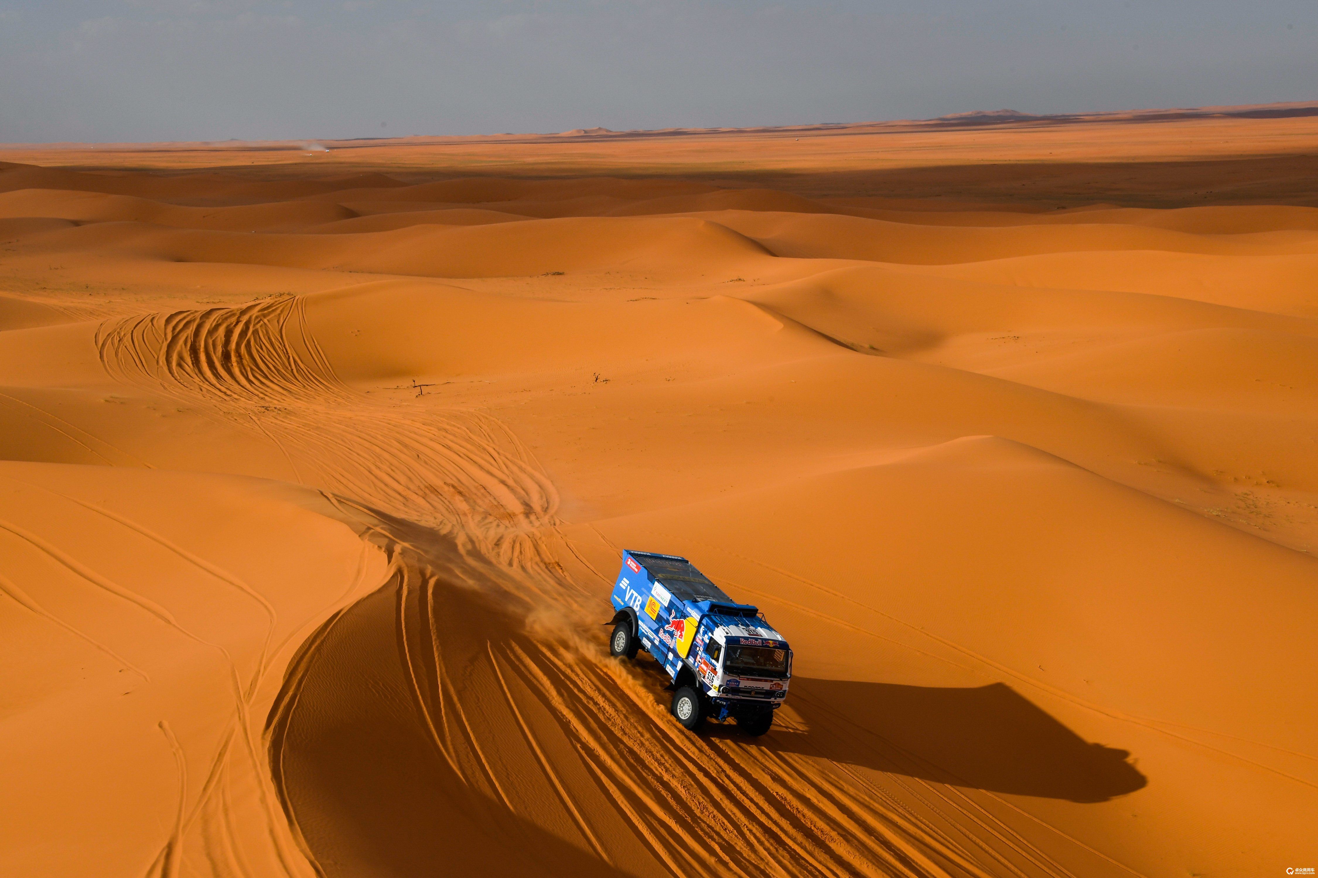 Desert 2.jpg
